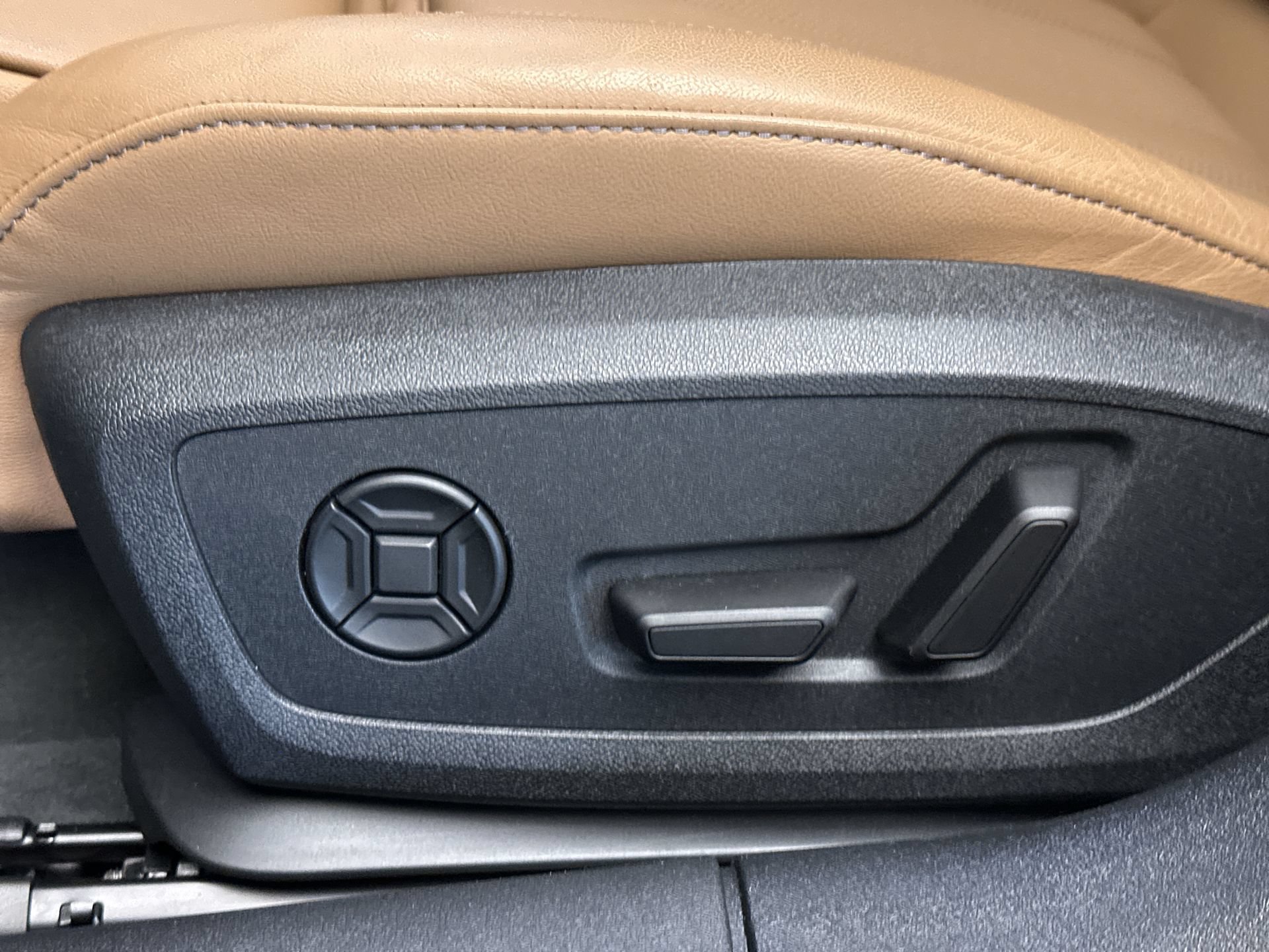 Used 2026 Audi A6 Premium Plus AWD/4WD image 14