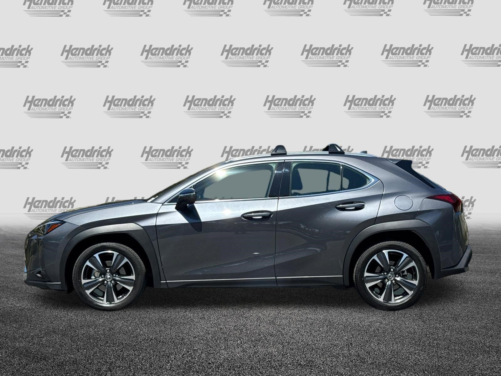 Certified 2025 Lexus UX 300h FWD w/ Accessory Package (Z2) image 8