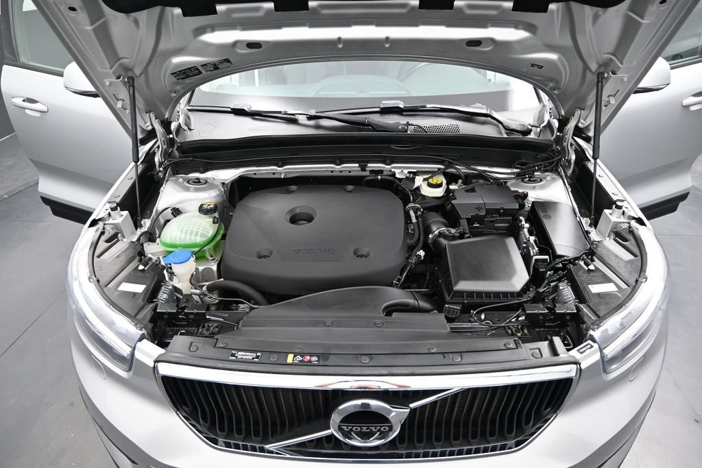Used 2019 Volvo XC40 T5 Momentum AWD/4WD image 22