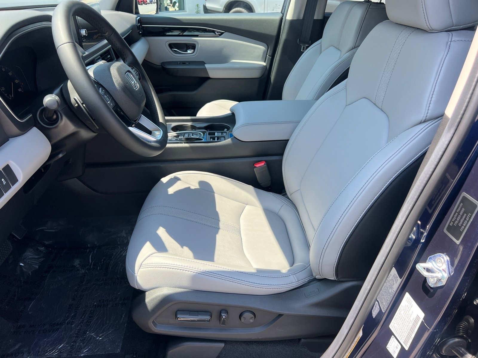 New 2025 Honda Pilot EX-L image 9