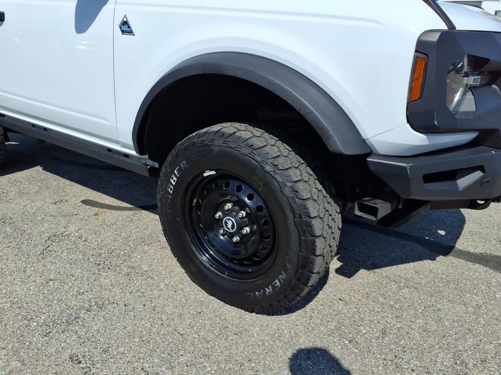 Used 2023 Ford Bronco Black Diamond AWD/4WD image 5