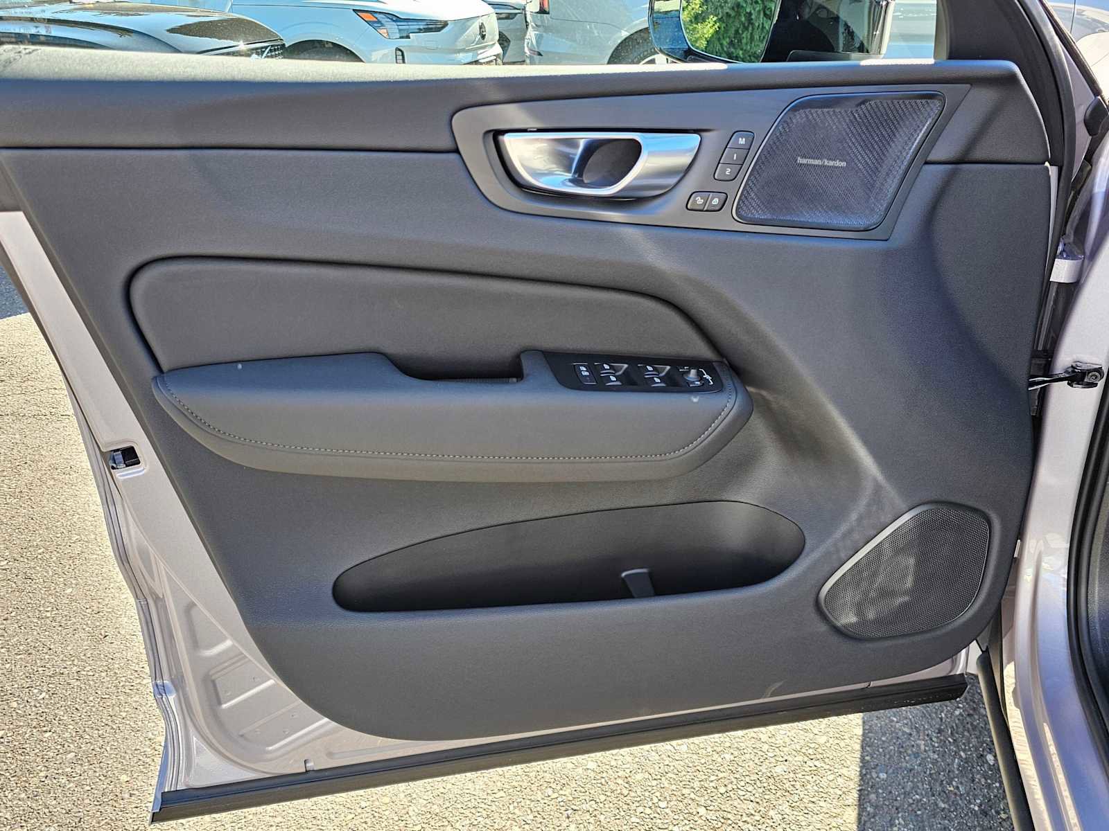 New 2026 Volvo XC60 B5 Plus w/ Protection Package Premier image 20