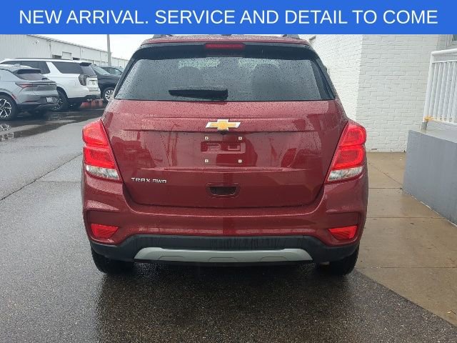 Used 2022 Chevrolet Trax LT w/ LT Convenience Package image 7