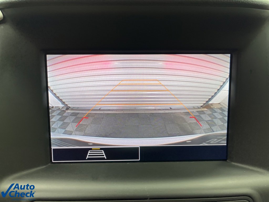 Used 2024 GMC Terrain SLE image 13