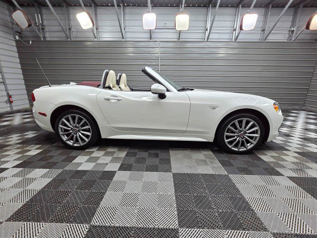 Used 2019 FIAT 124 Spider Lusso RWD image 10