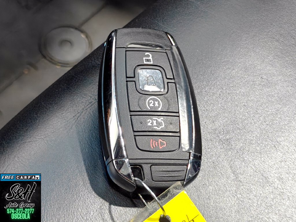 Used 2019 Lincoln Nautilus Select AWD/4WD image 12