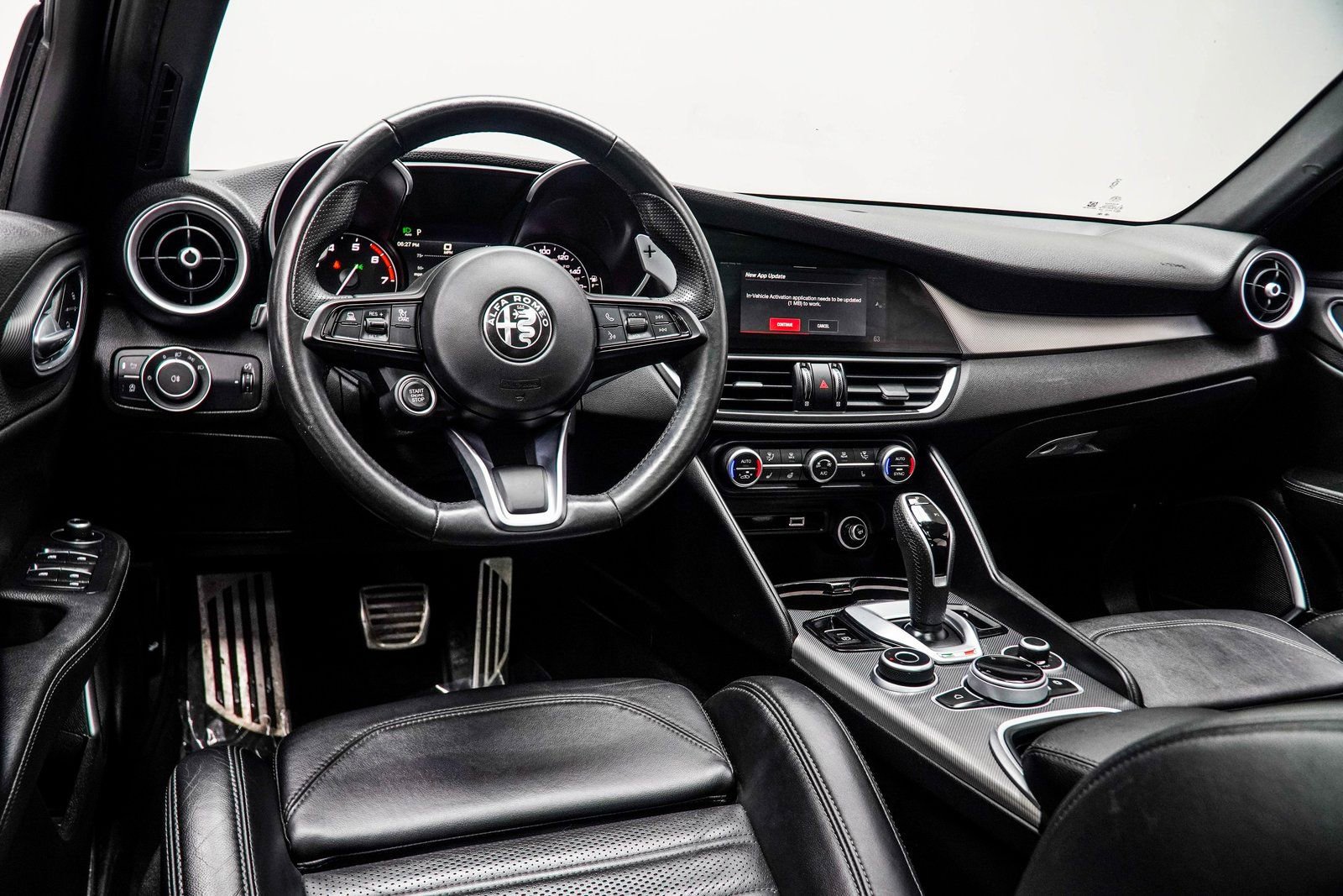 Used 2022 Alfa Romeo Giulia Veloce image 15