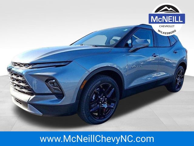 New 2025 Chevrolet Blazer LT w/ Convenience Package image 2