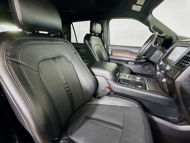 Used 2020 Ford Expedition Max Limited AWD/4WD image 32