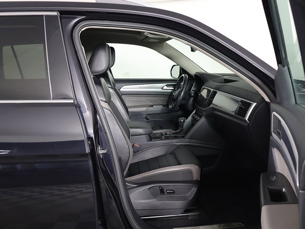 Used 2022 Volkswagen Atlas SEL Premium image 32