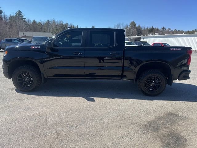Used 2022 Chevrolet Silverado 1500 LT Trail Boss w/ Convenience Package II AWD/4WD image 3