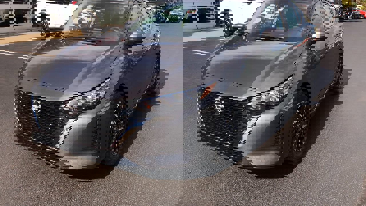 New 2025 Nissan Sentra SV w/ All-Weather Package image 4