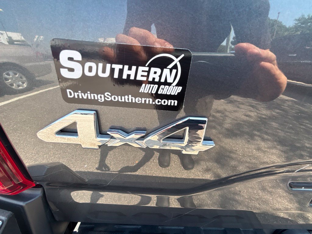 Used 2023 Toyota Tacoma SR AWD/4WD image 7