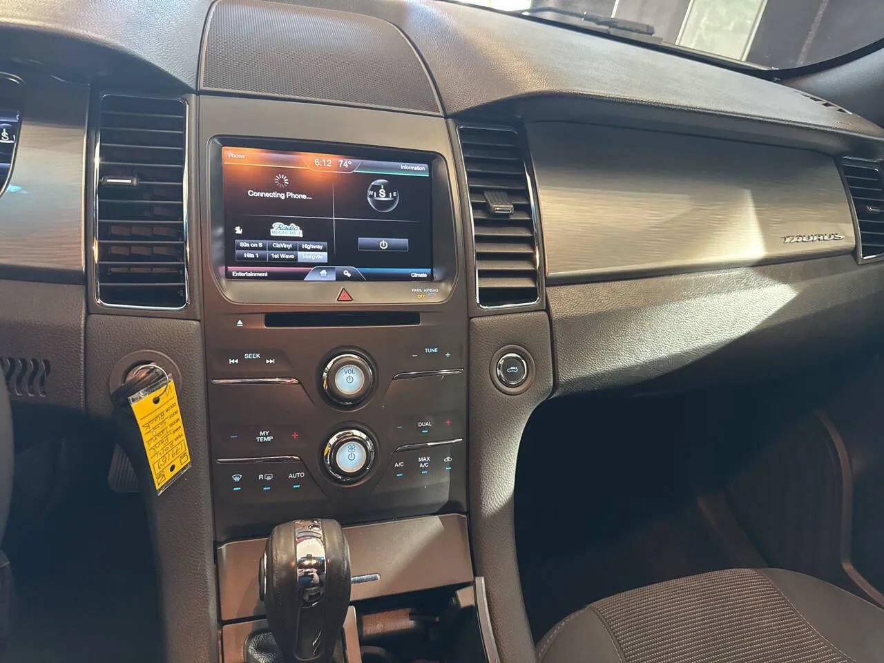 Used 2014 Ford Taurus SEL w/ Equipment Group 201A FWD image 25