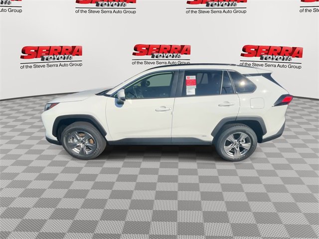 Used 2025 Toyota RAV4 XLE w/ Convenience Package image 6