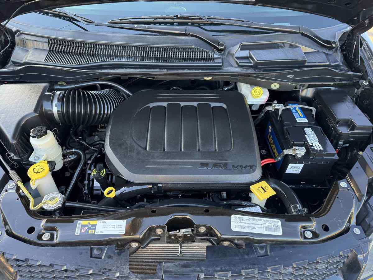 Used 2019 Dodge Grand Caravan GT image 18