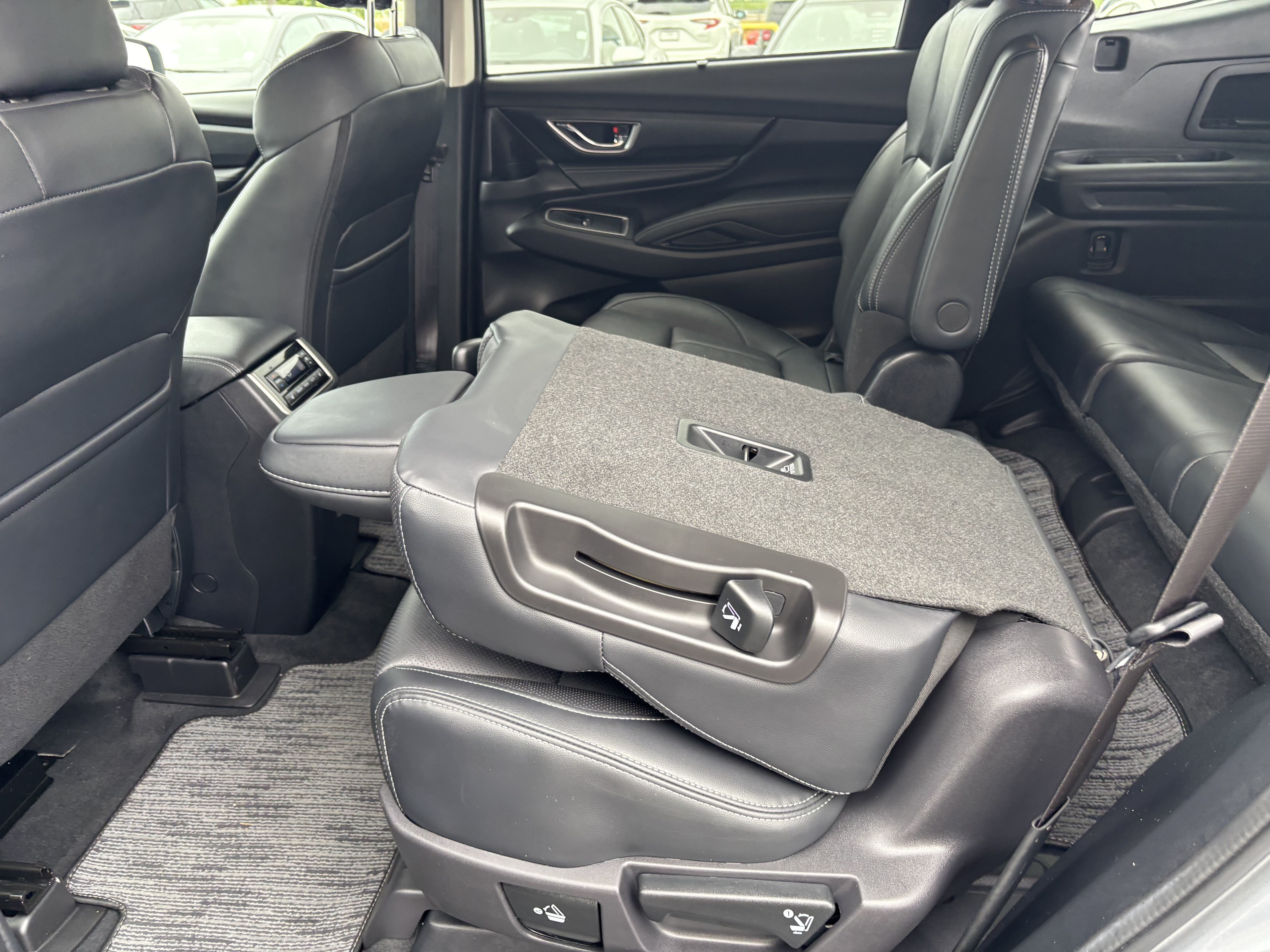 Used 2023 Subaru Ascent Limited AWD/4WD image 24