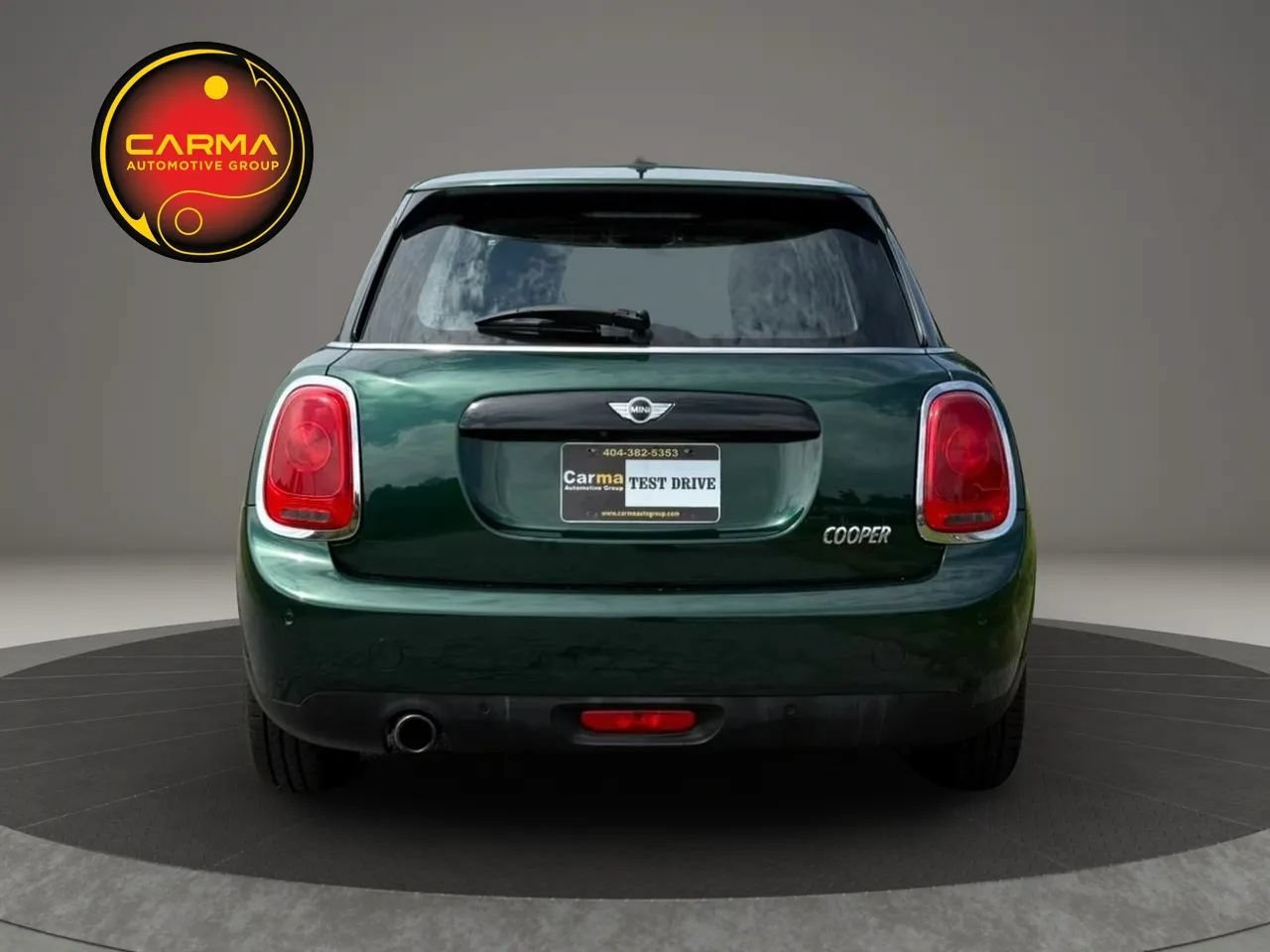 Used 2018 MINI Cooper 4-Door Hardtop FWD image 4