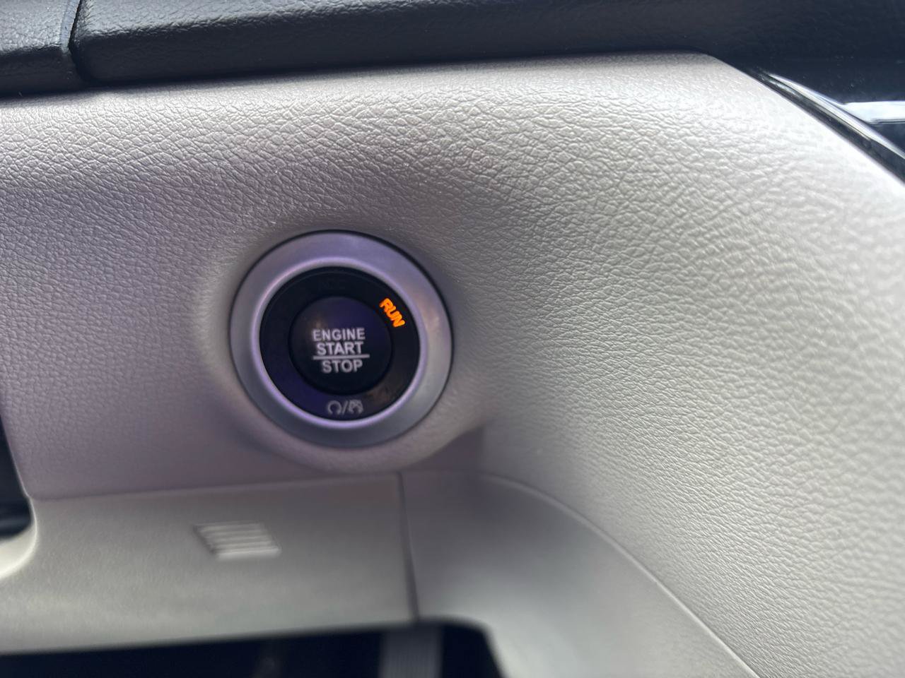 Used 2024 Chrysler Voyager LX FWD image 15