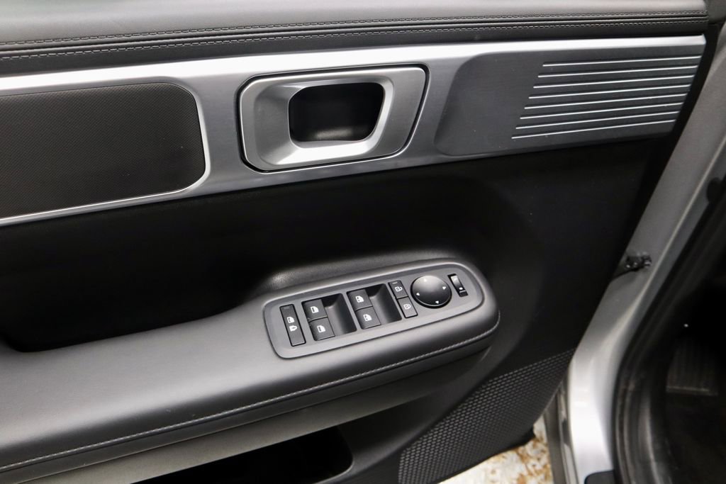 Certified 2025 Hyundai Santa Fe XRT AWD/4WD image 28