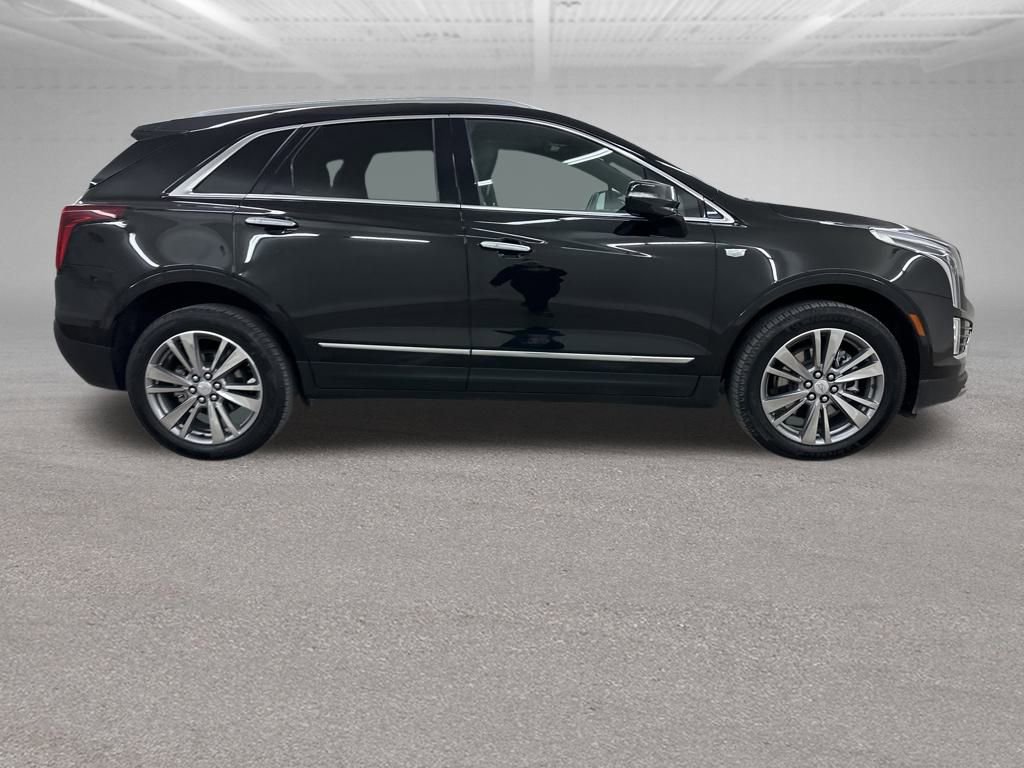 Certified 2025 Cadillac XT5 Premium Luxury image 12