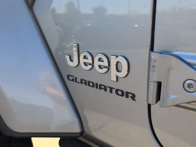 Used 2021 Jeep Gladiator Overland w/ Popular Equipment Package image 11