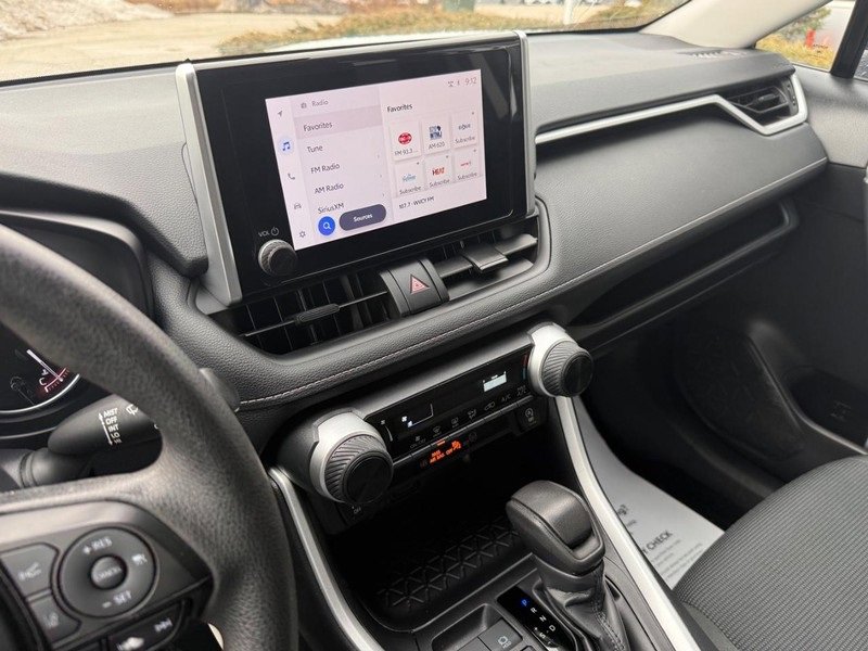 Used 2024 Toyota RAV4 LE image 25