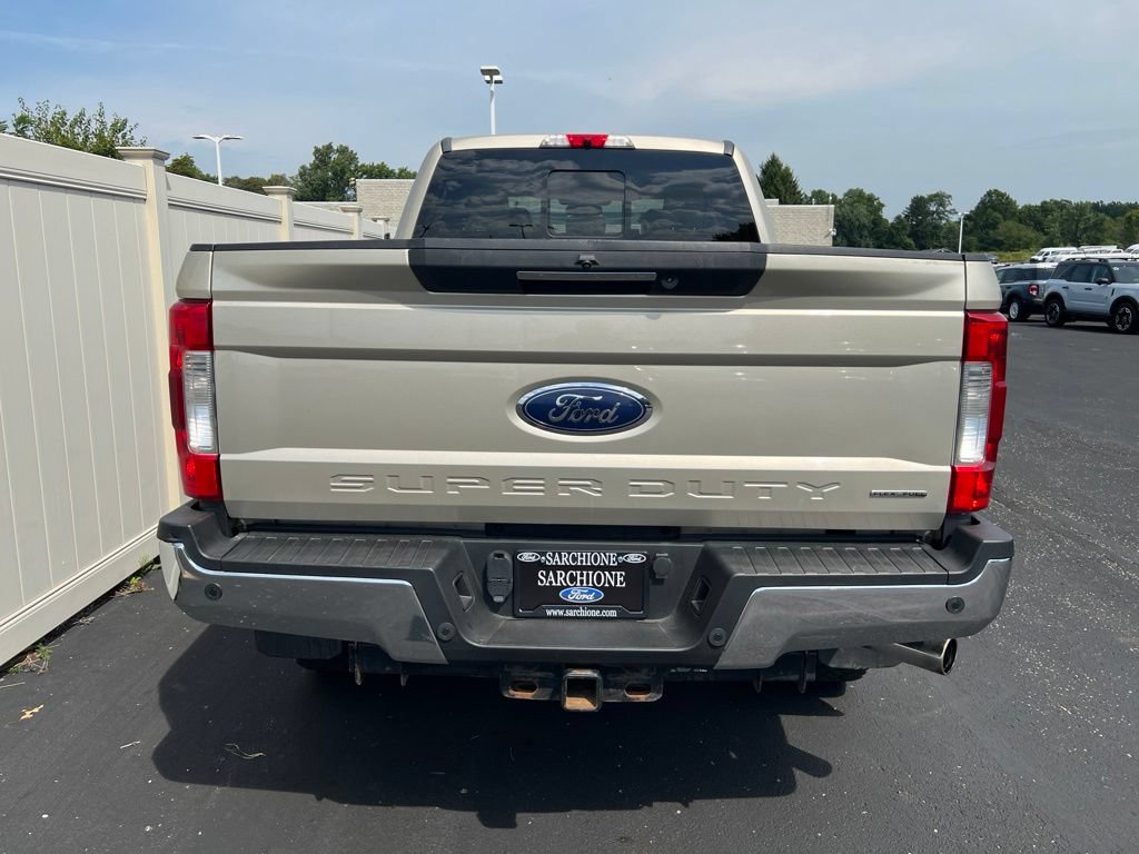 Used 2017 Ford F250 Lariat w/ Lariat Ultimate Package AWD/4WD image 5