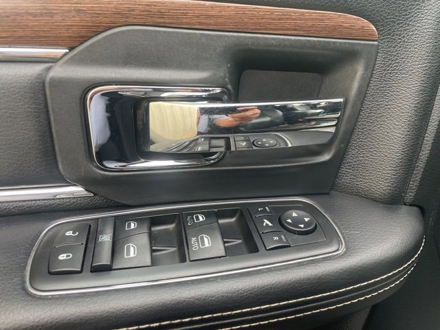 Used 2014 RAM 1500 Laramie w/ Convenience Group image 13