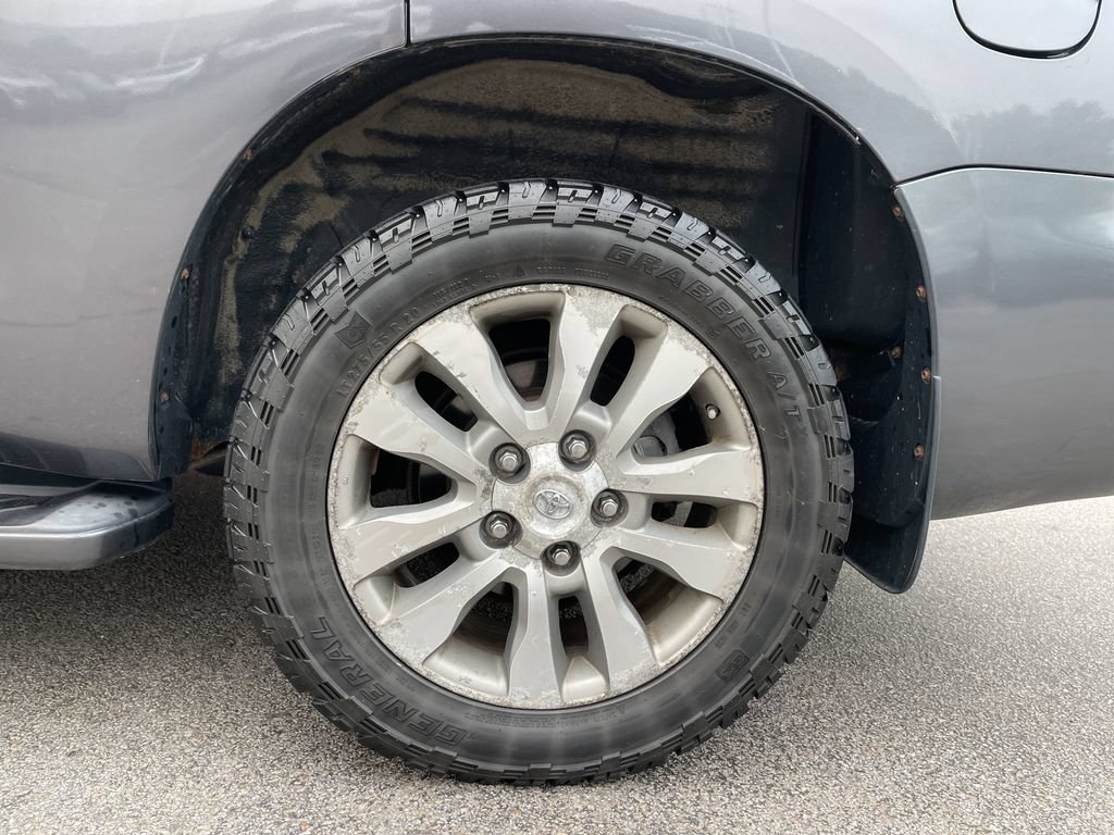 Used 2014 Toyota Sequoia Limited AWD/4WD image 10
