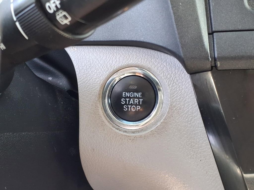 Used 2017 Toyota Sienna XLE AWD/4WD image 13