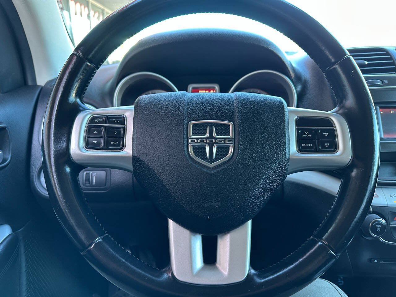 Used 2020 Dodge Journey SE w/ SE Popular Equipment Group FWD image 33