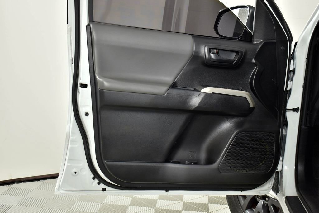 Used 2021 Toyota Tacoma SR5 image 17