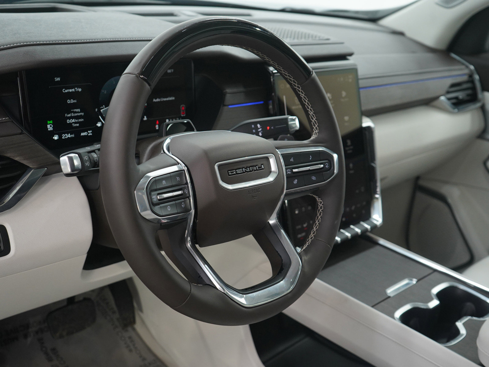 Used 2024 GMC Acadia Denali w/ Super Cruise Package image 24