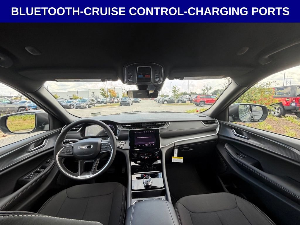 New 2026 Jeep Grand Cherokee Laredo RWD image 6
