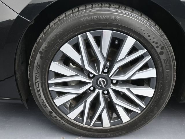 Used 2024 Nissan Altima 2.5 SV image 24