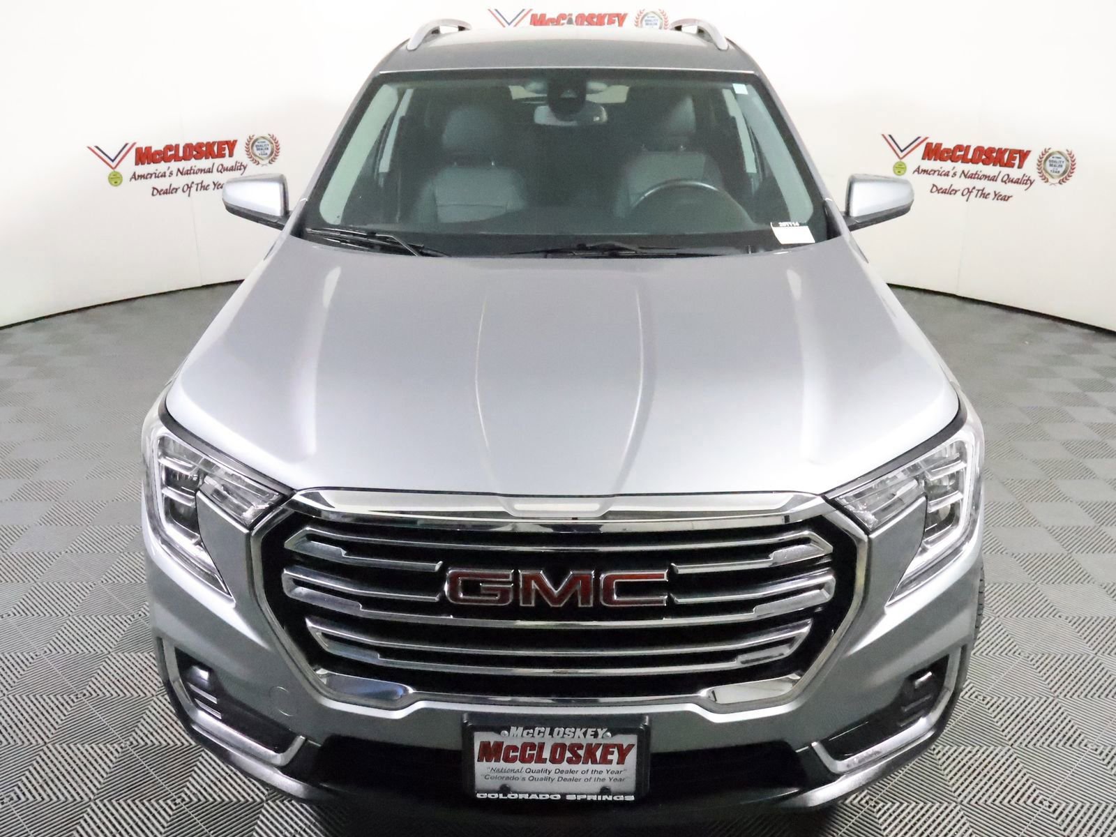 Used 2024 GMC Terrain SLT image 21