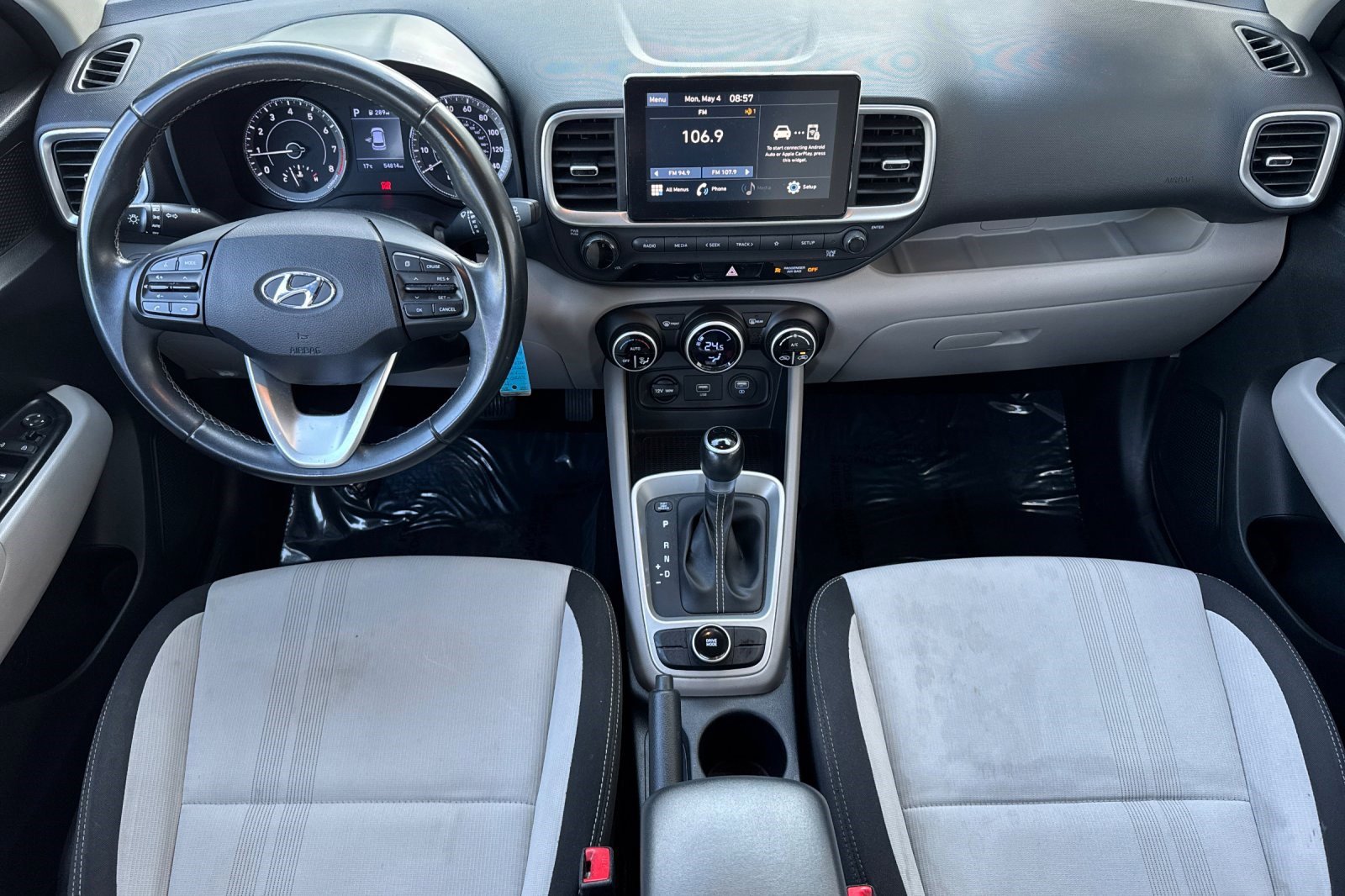 Used 2021 Hyundai Venue SEL FWD image 26