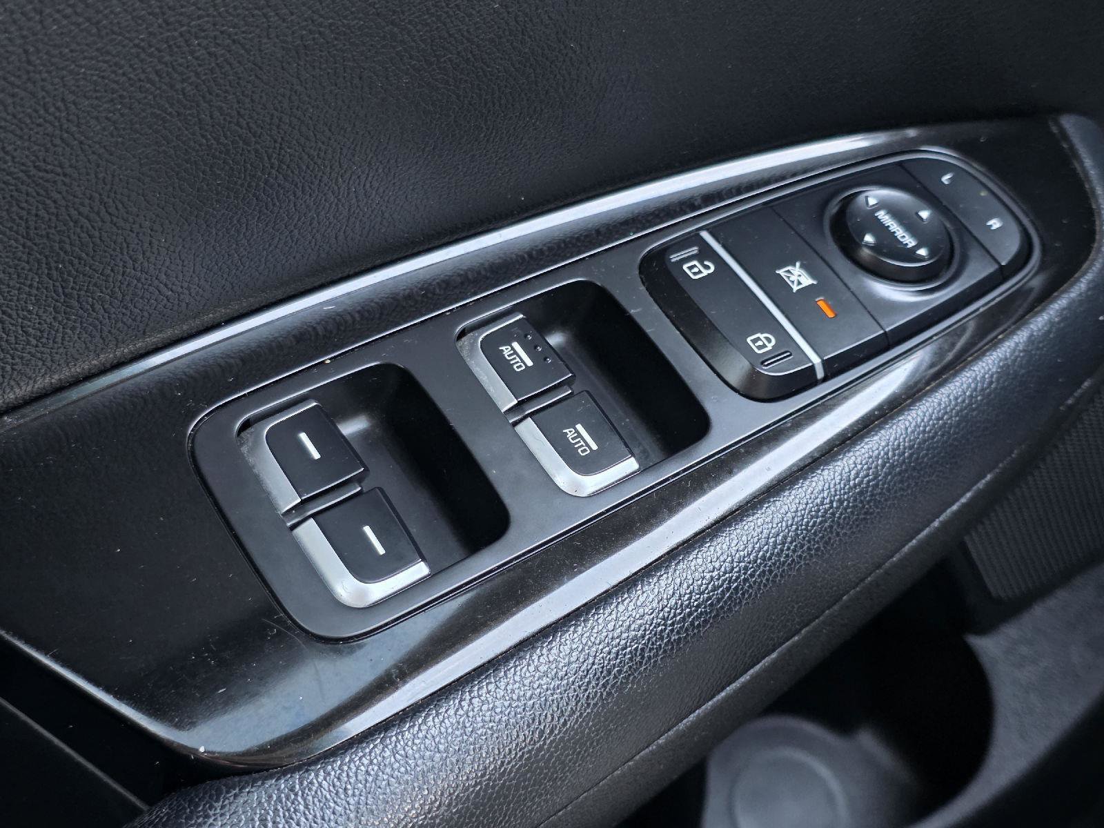 Used 2020 Kia Optima SX image 8