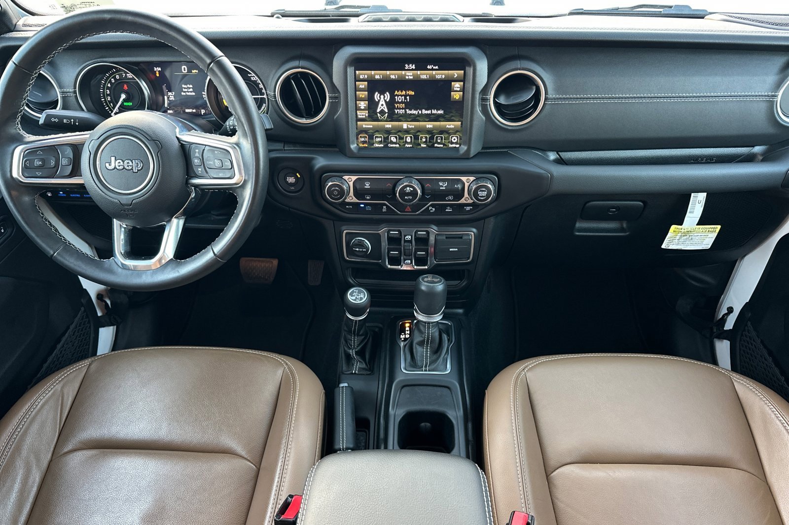 Used 2022 Jeep Wrangler Unlimited Sahara w/ Safety Group image 13