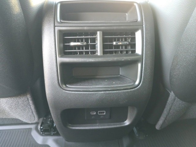 New 2025 Cadillac XT5 Luxury w/ LPO, Floor Liner Package image 18