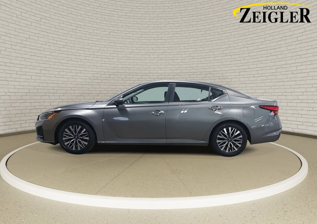 Used 2023 Nissan Altima 2.5 SV image 8