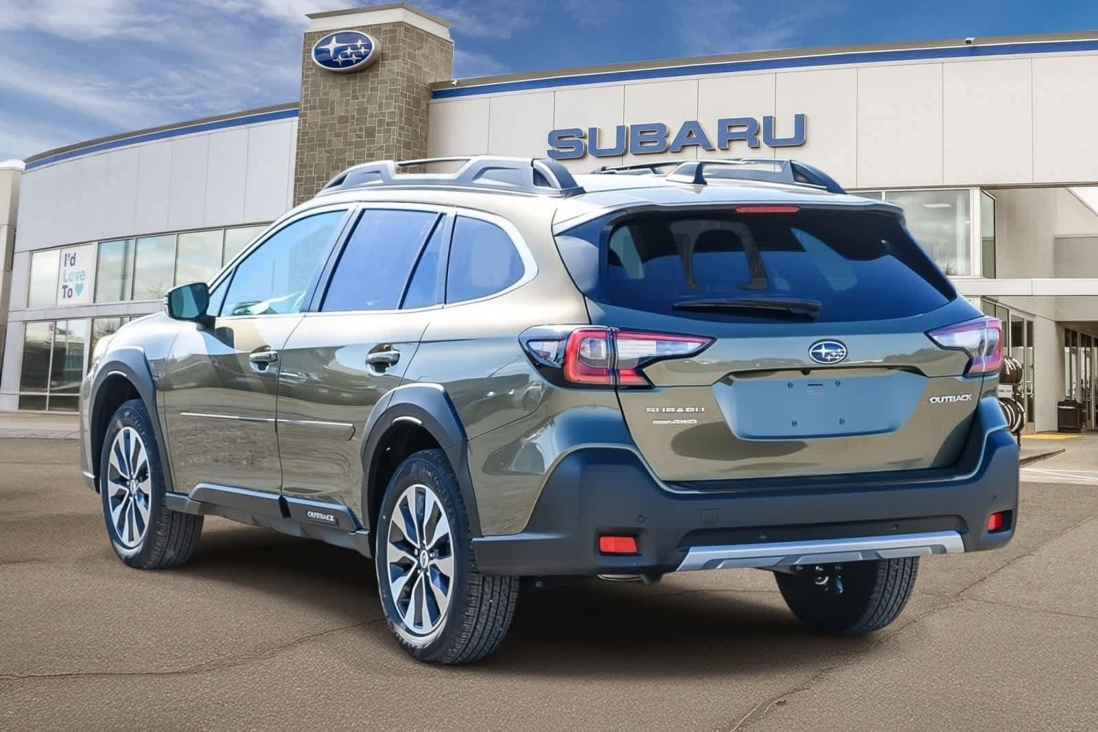 Used 2025 Subaru Outback Limited AWD/4WD image 8