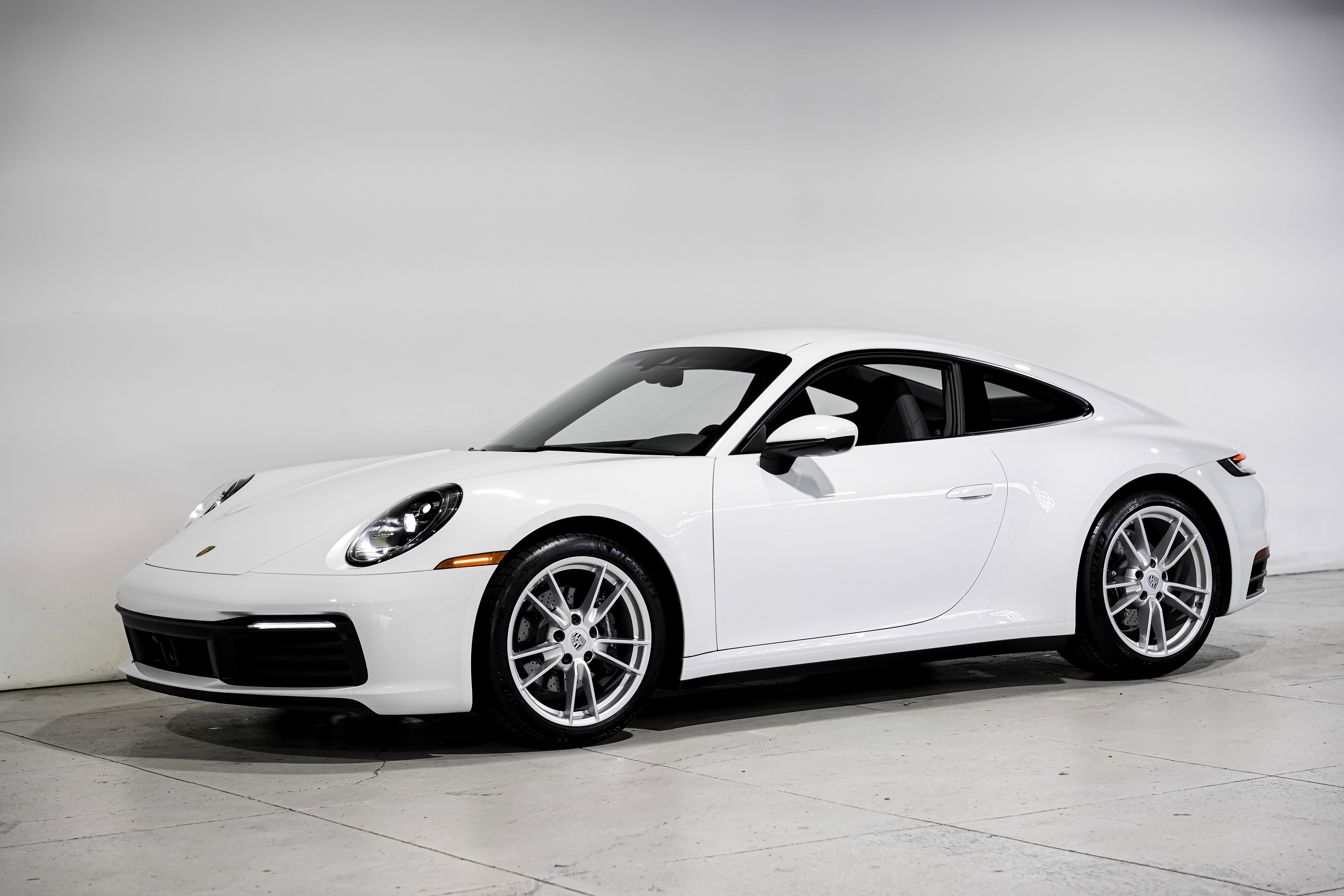 Used 2023 Porsche 911 Carrera w/ Premium Package image 6