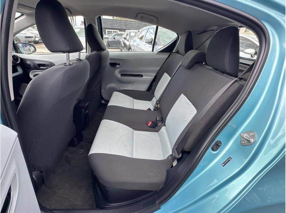 Used 2013 Toyota Prius C Three image 11