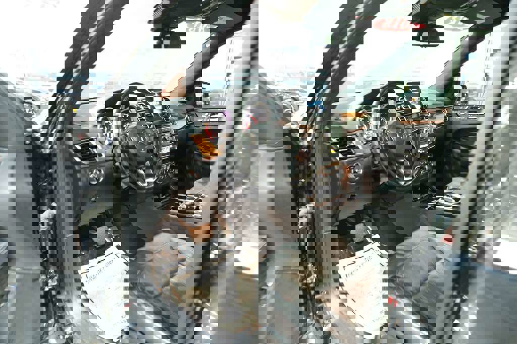 Used 2018 Mercedes-Benz GLS 450 4MATIC w/ Premium Package image 16