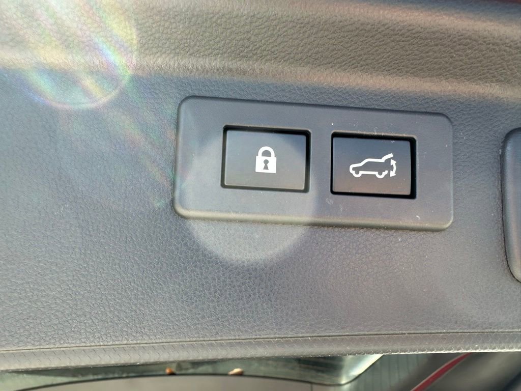 Used 2024 Subaru Forester Touring w/ POP Package 3 image 8