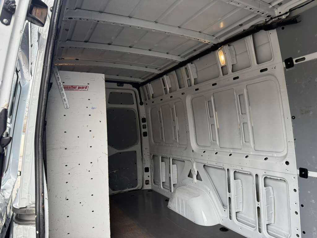 Used 2021 Mercedes-Benz Sprinter 2500 image 24