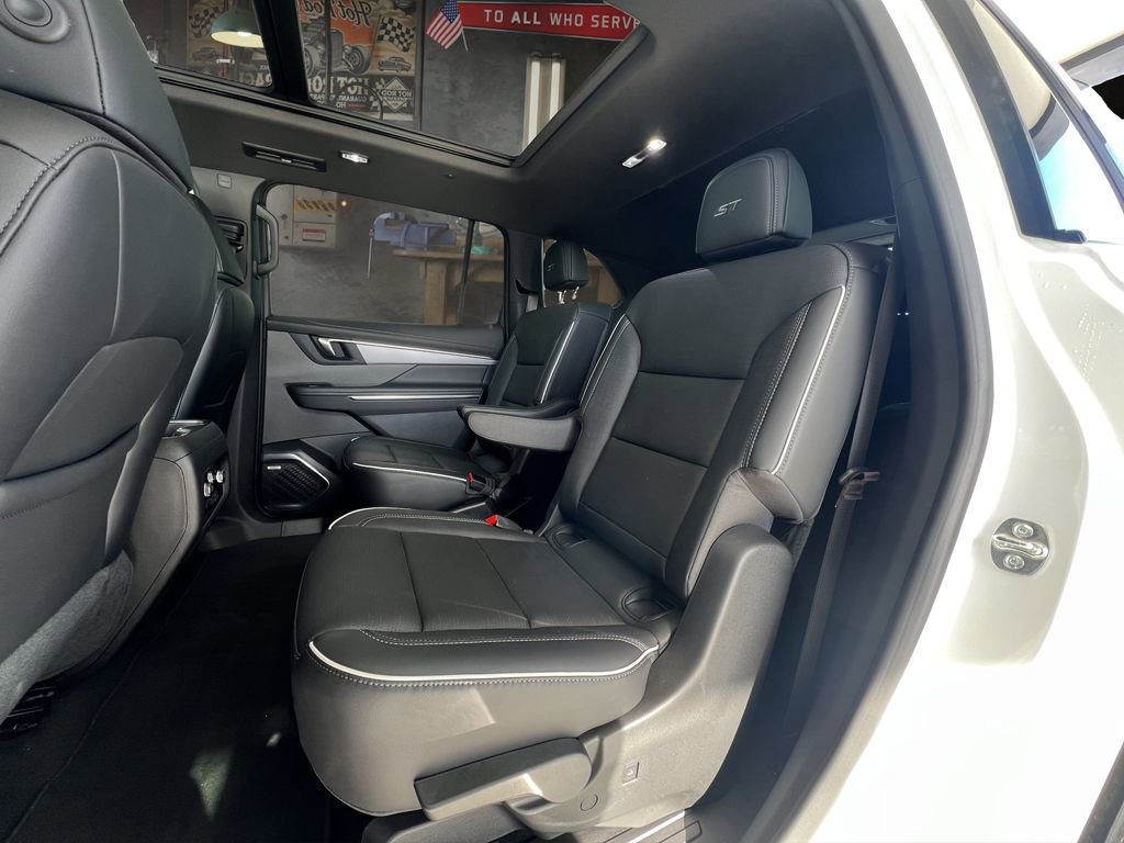 Certified 2026 Buick Enclave Sport Touring w/ Super Cruise Package image 14