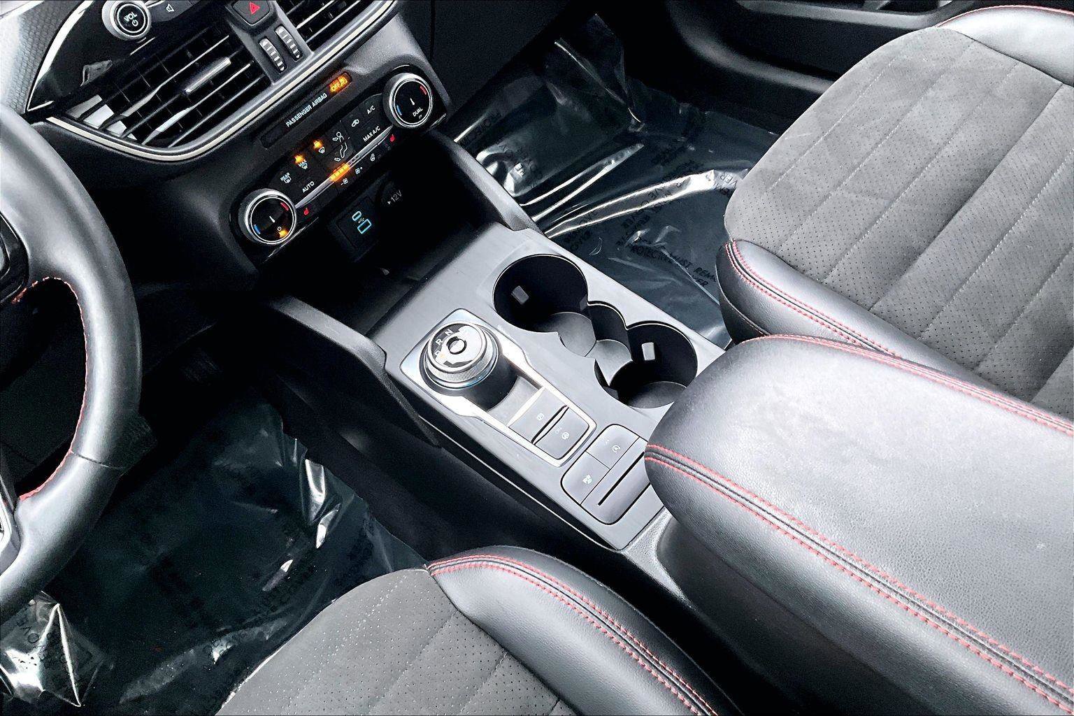 Used 2022 Ford Escape SEL w/ SEL Stealth AWD Package image 12